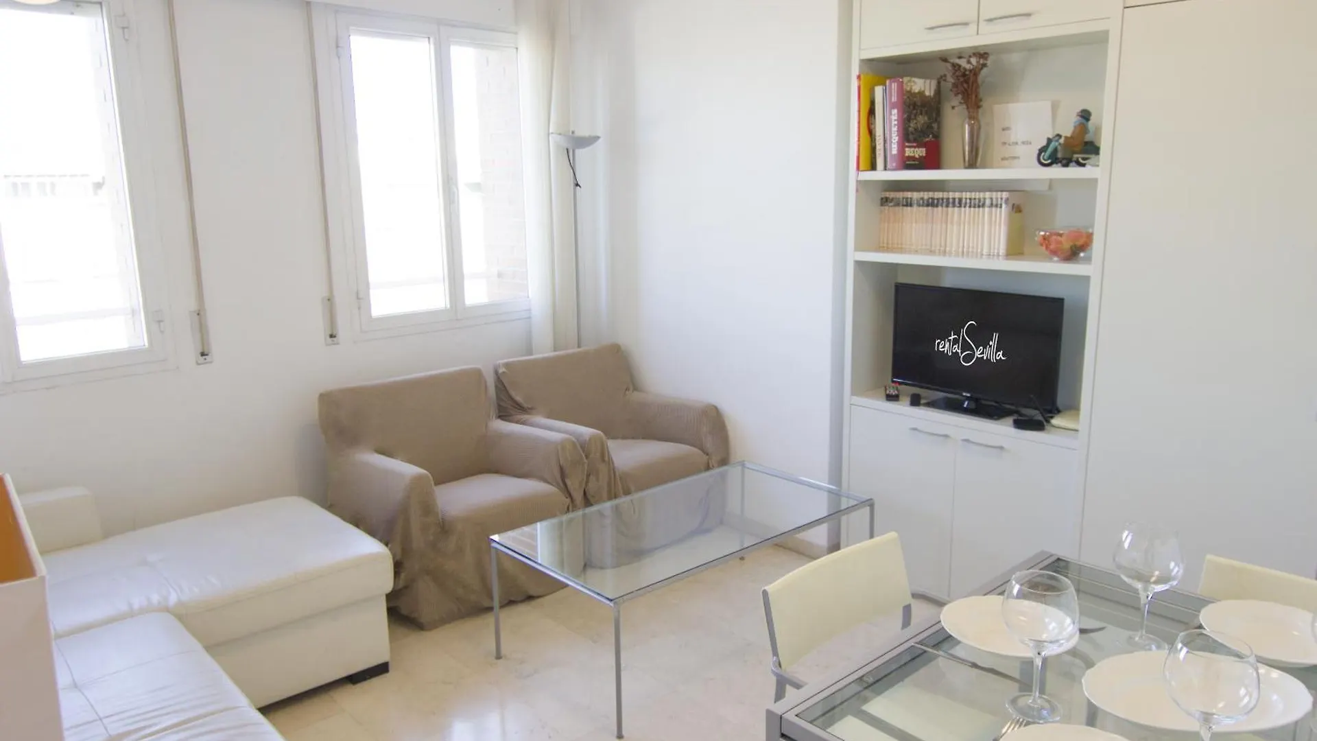 Appartamento RentalSevilla Confortable apartamento cerca del Barrio de Santa Cruz Spagna
